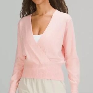 Lululemon Crossover Ribbed Waist Sweater, Heather Dew Pink Sz 6 Fall, Cashmere